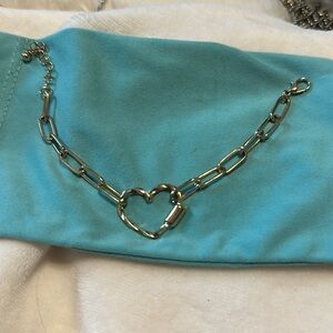 Heart link bracelet. Gold plated.